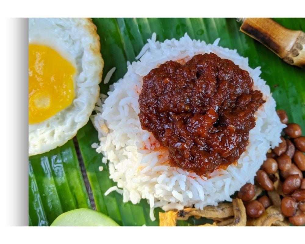 NASI LEMAK TELUR MATA